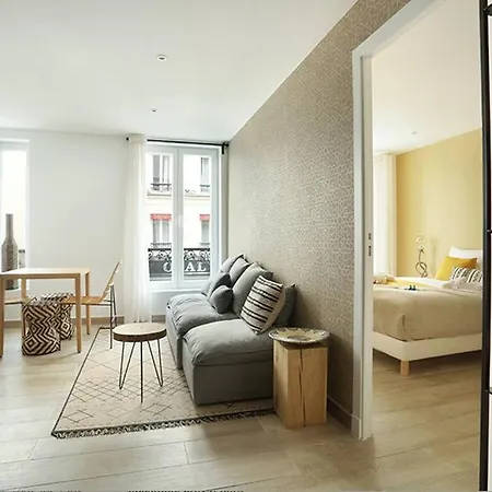 Center Of By Prestige * Paris