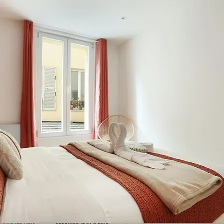 Center Of By Prestige Apartment