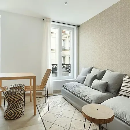 Center Of By Prestige Paris